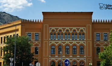 The intersection of symbols, community engagement and peacebuilding – A Visit to Bosnia