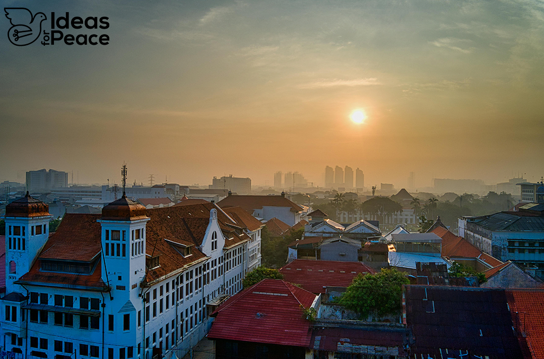 Img from a city from a rooftop